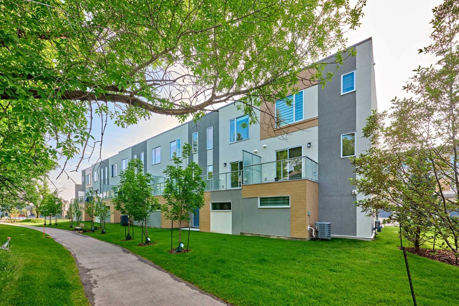 444 Shawnee Square SW