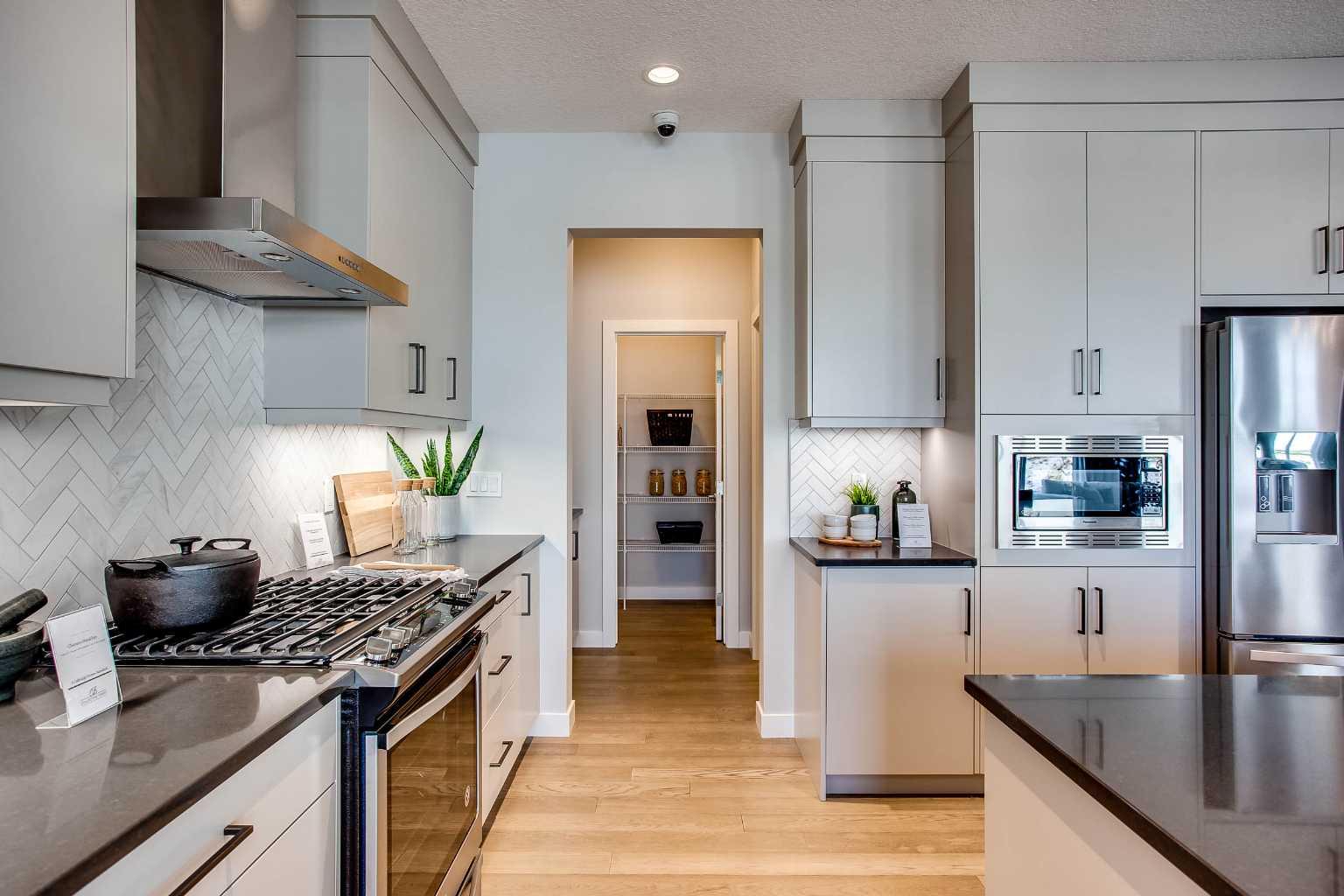 69 Rockyvale Green NW