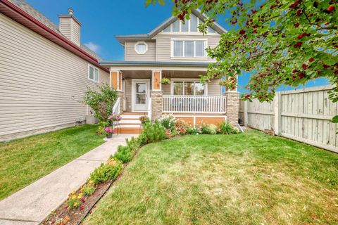 Photo of 198 Copperfield Gardens SE, Calgary, AB T2Z 4C2 (MLS # A2305327)