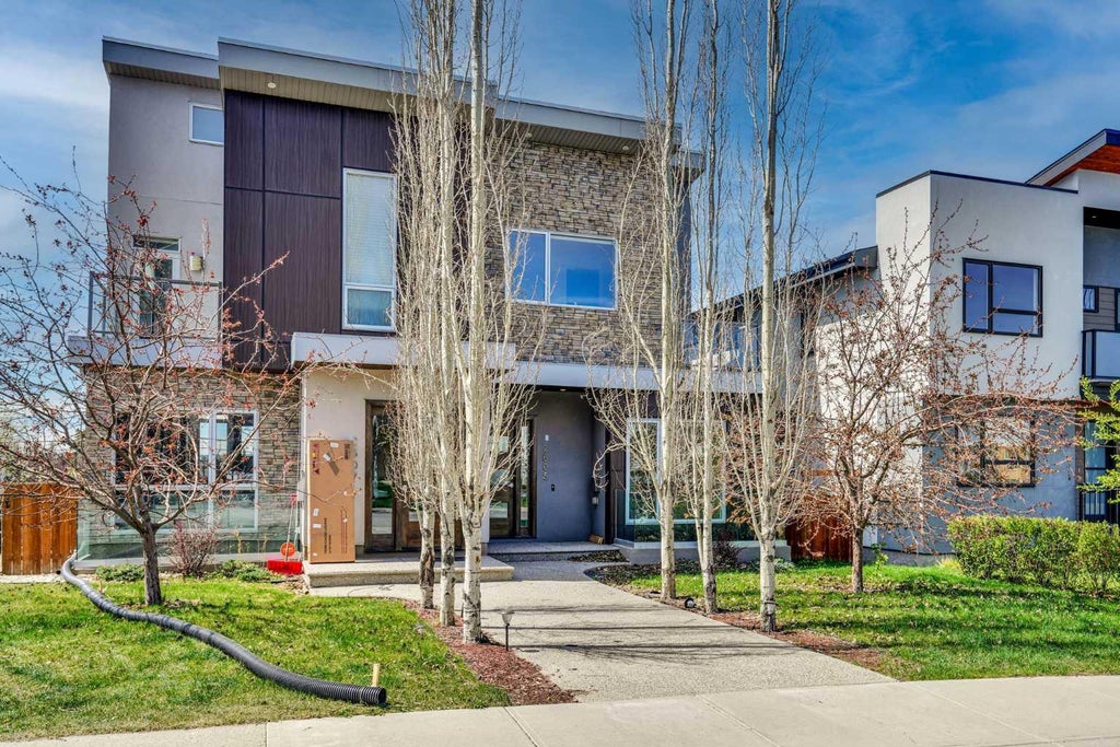 Photo of 2505 21 Street SW, Calgary, AB T2T 5A9 (MLS # A2342336)