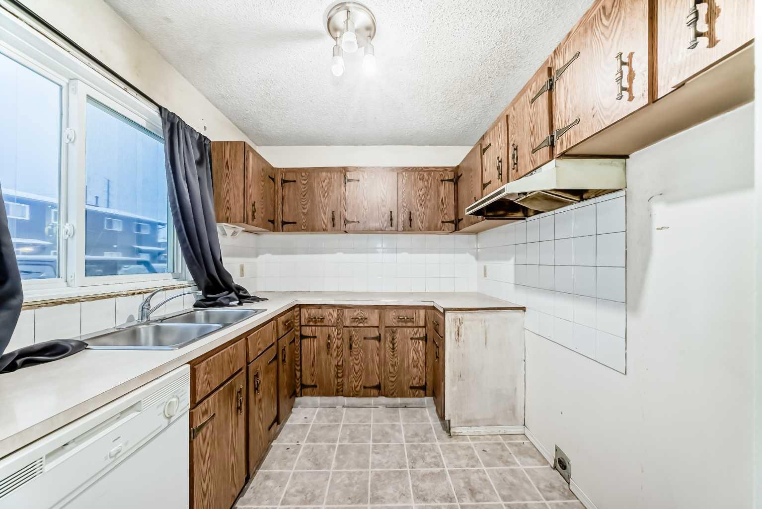 5340 17 Avenue SW 306