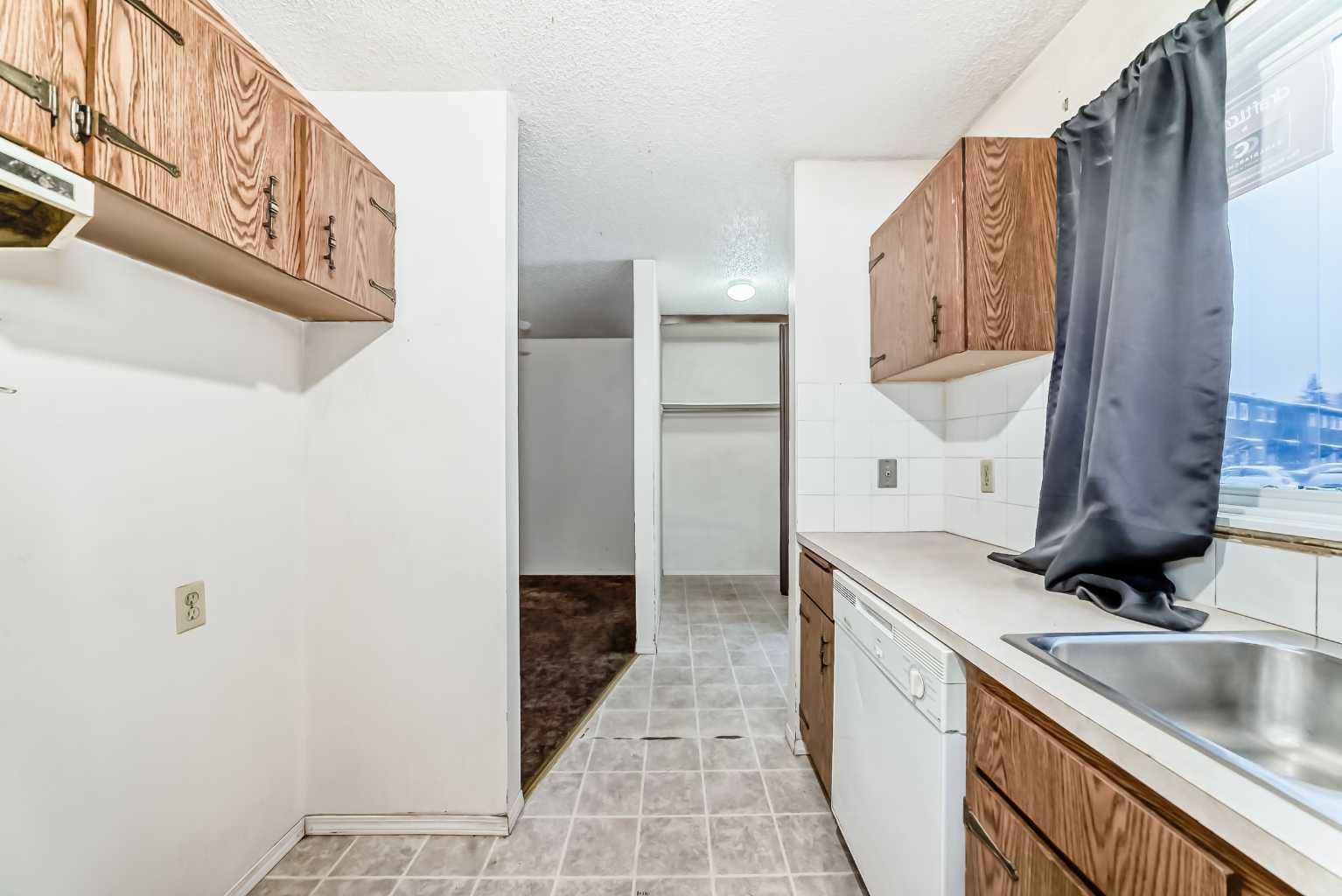 5340 17 Avenue SW 306