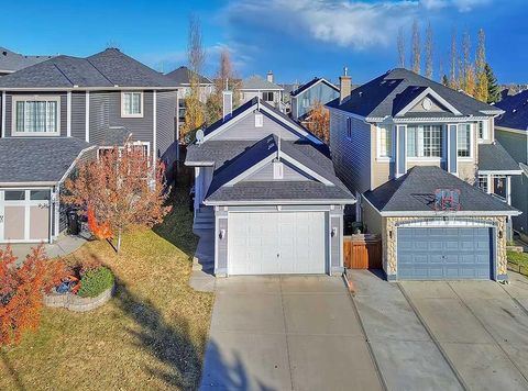 40 Bridlewood Gardens SW Calgary AB T2Y 3X3