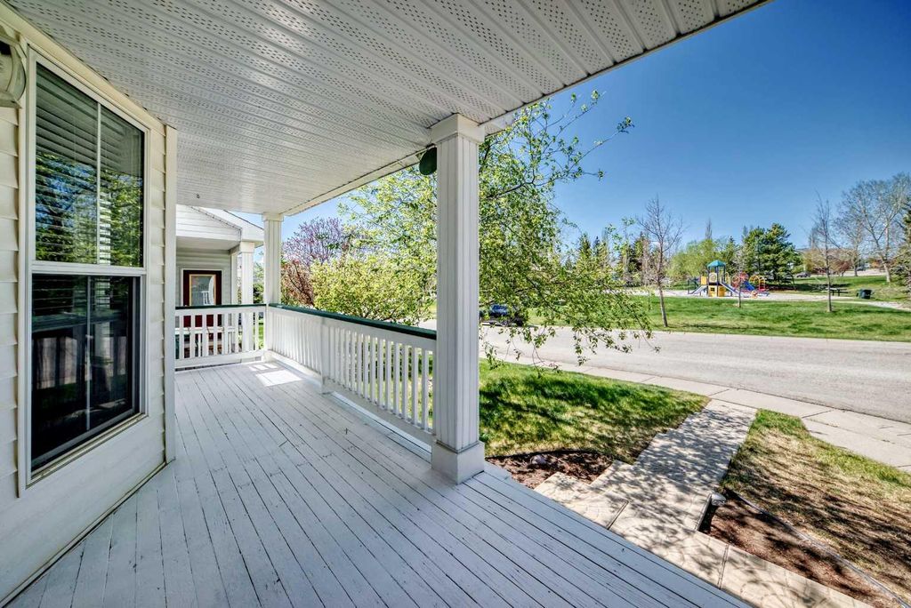 Photo of 168 Tuscany Valley Drive NW, Calgary, AB T3L 2C2 (MLS # A2310876)