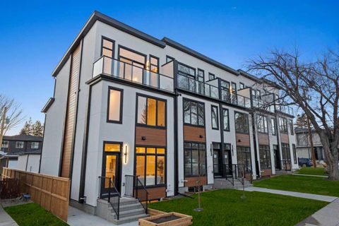 Photo of 3107 42 Street SW, Calgary, AB T3E 3M4 (MLS # A2291430)