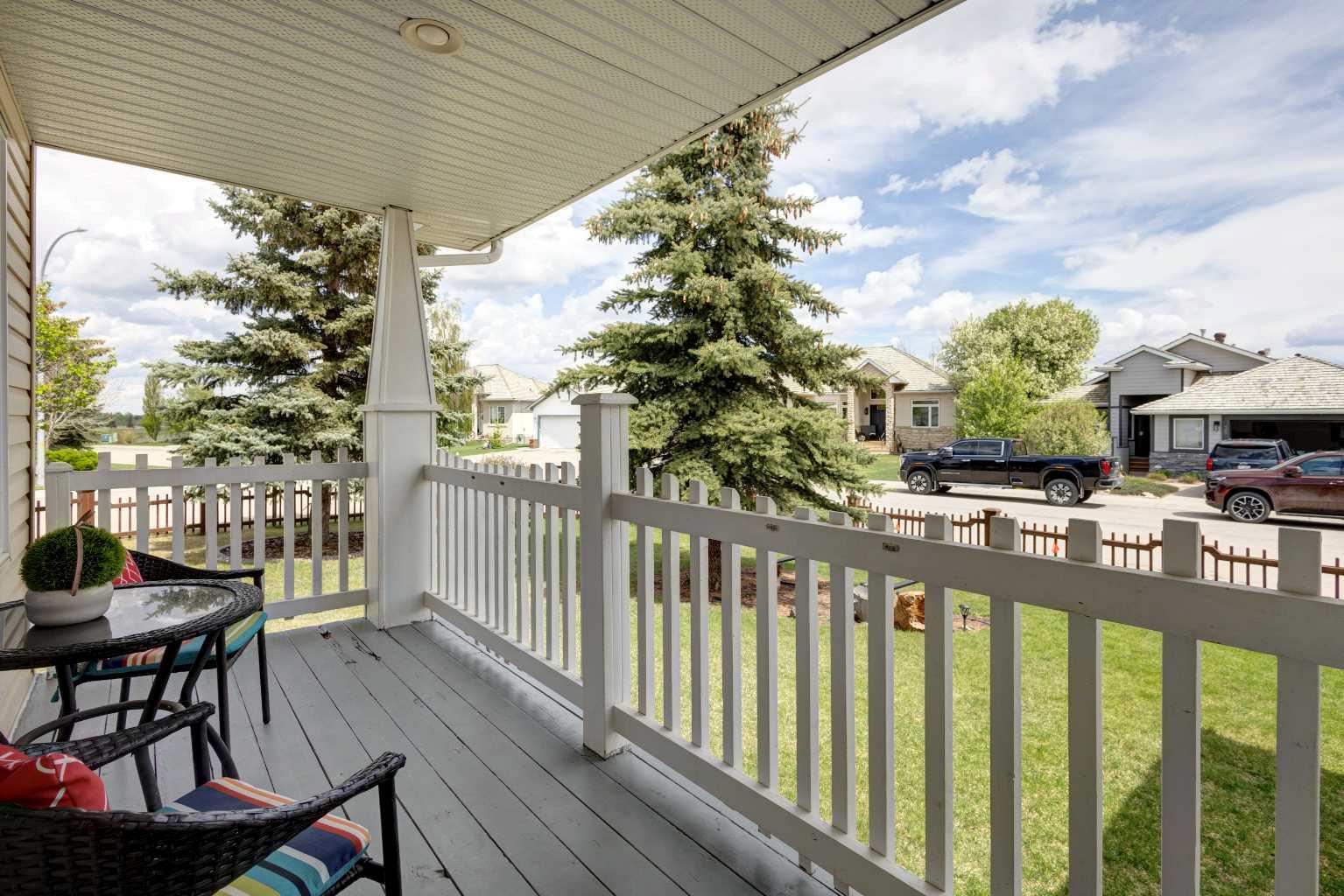 34 Strathmore Lakes Way