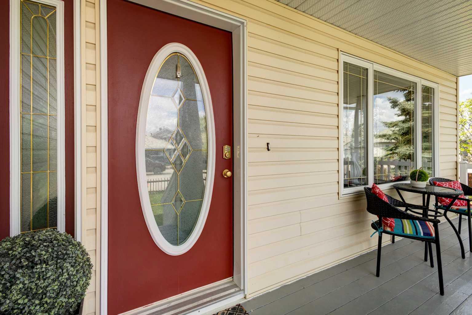 34 Strathmore Lakes Way