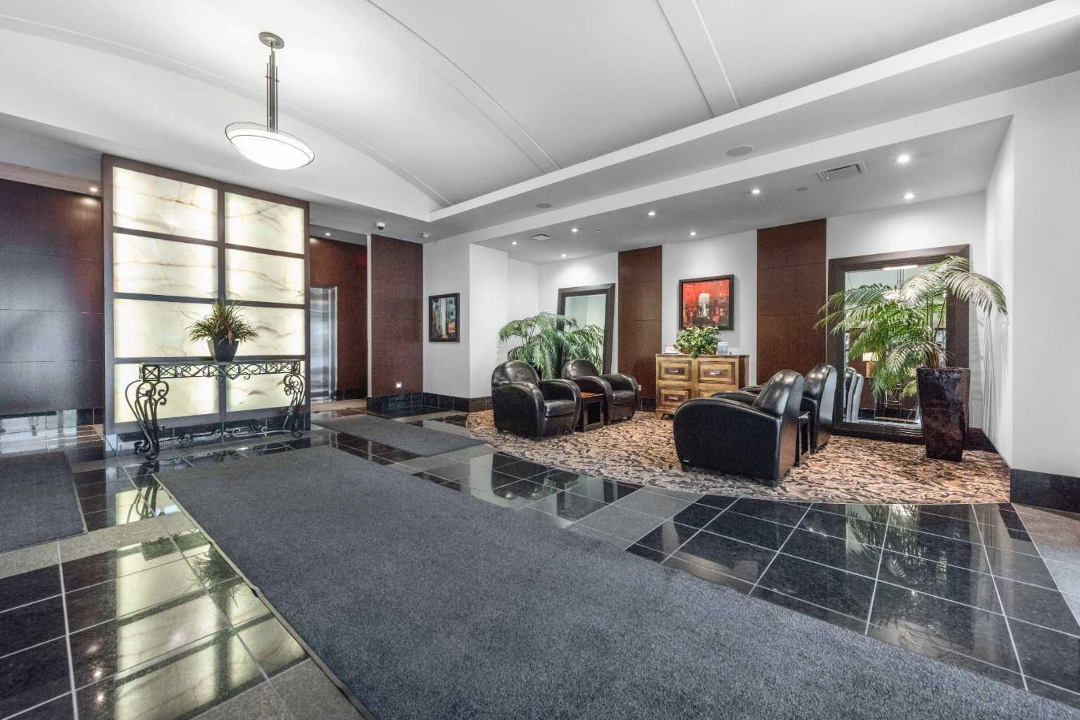 920 5 Avenue SW 1807