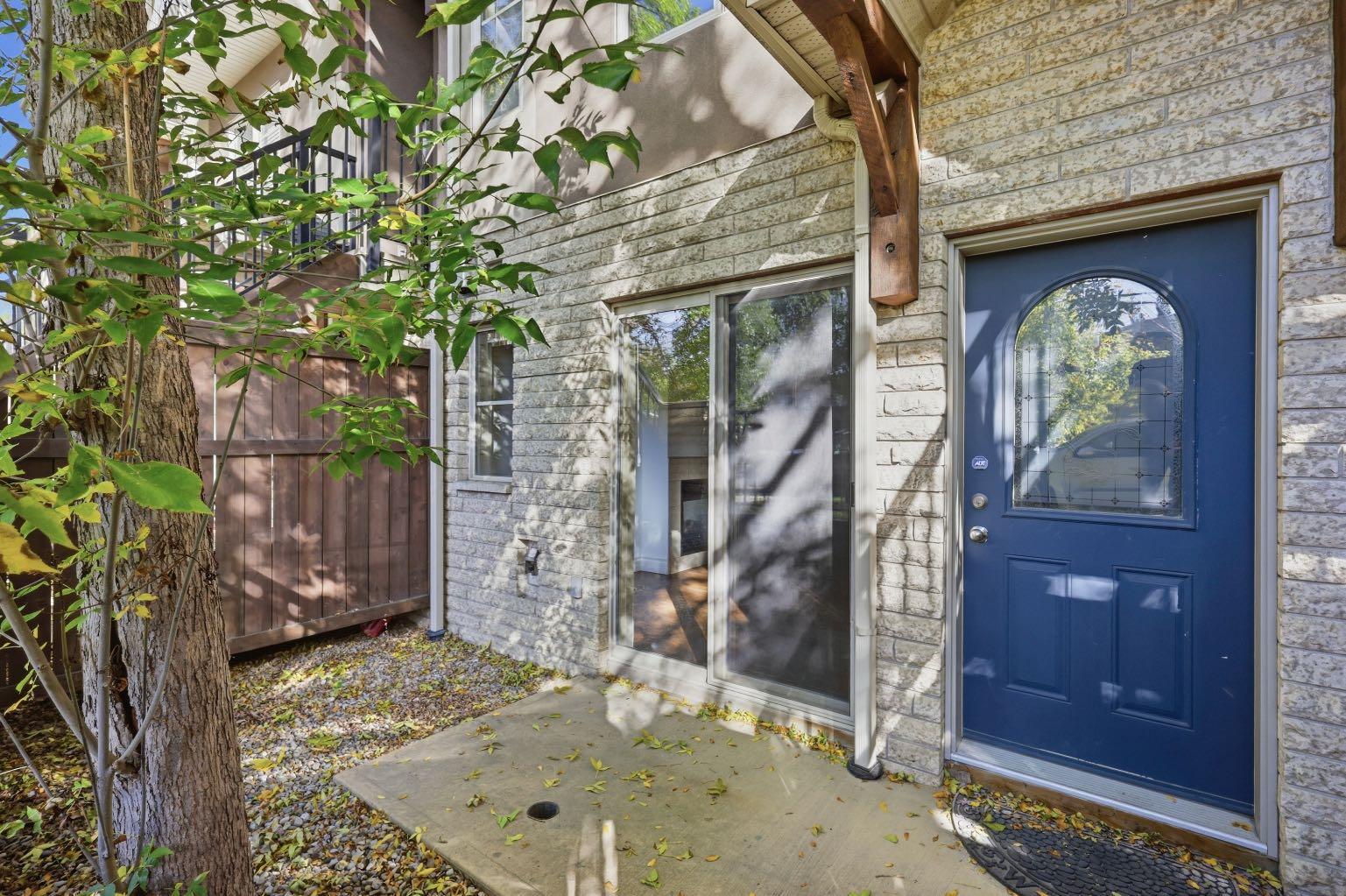 1728 35 Avenue SW 104