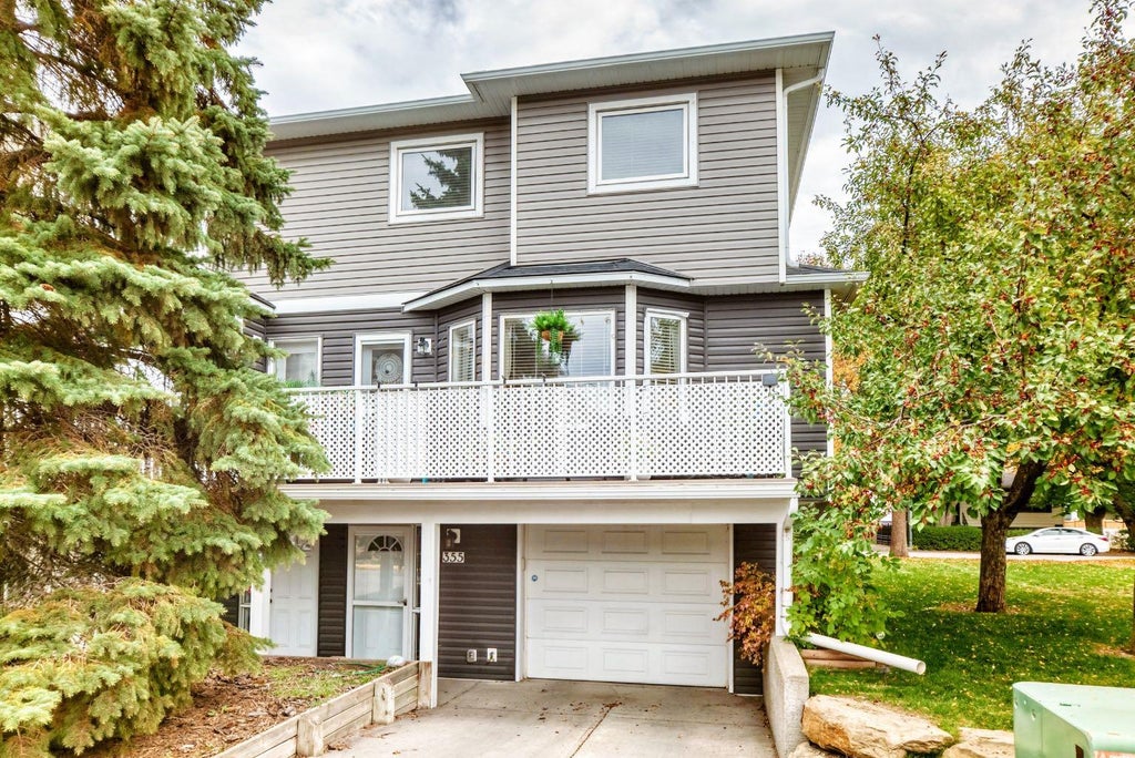 Photo of 355 Regal Park NE, Calgary, AB T2E 0S6 (MLS # A2348047)