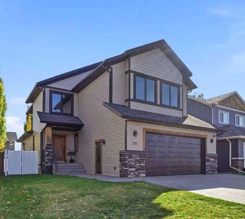 Photo of 211 Voisin Close, Red Deer, AB T4R 0M8 (MLS # A2346843)