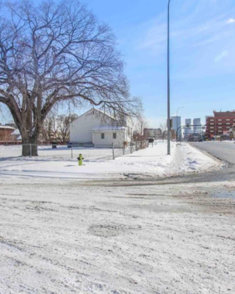 1914 & 1918 Centre Street NE