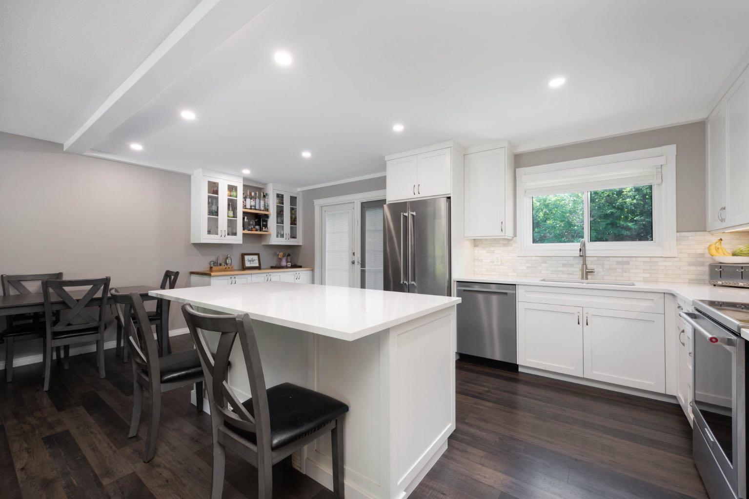 525 Beacon Hill Drive