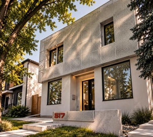 517 28 Avenue NW Calgary AB T2M 2K9