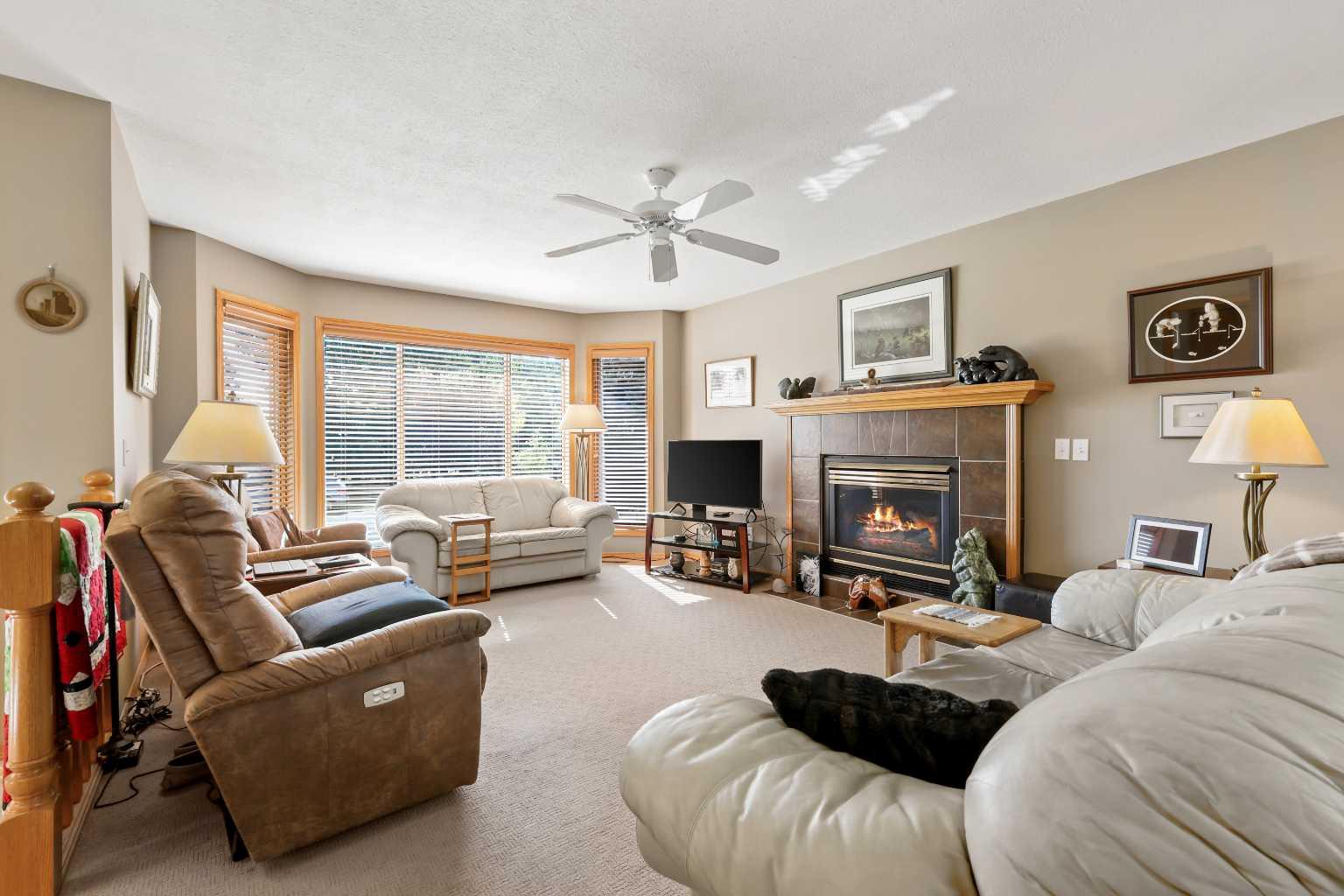 40 Green Meadow Drive