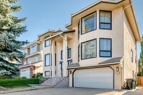 142 Edgeview Road NW Calgary AB T3A 4V1