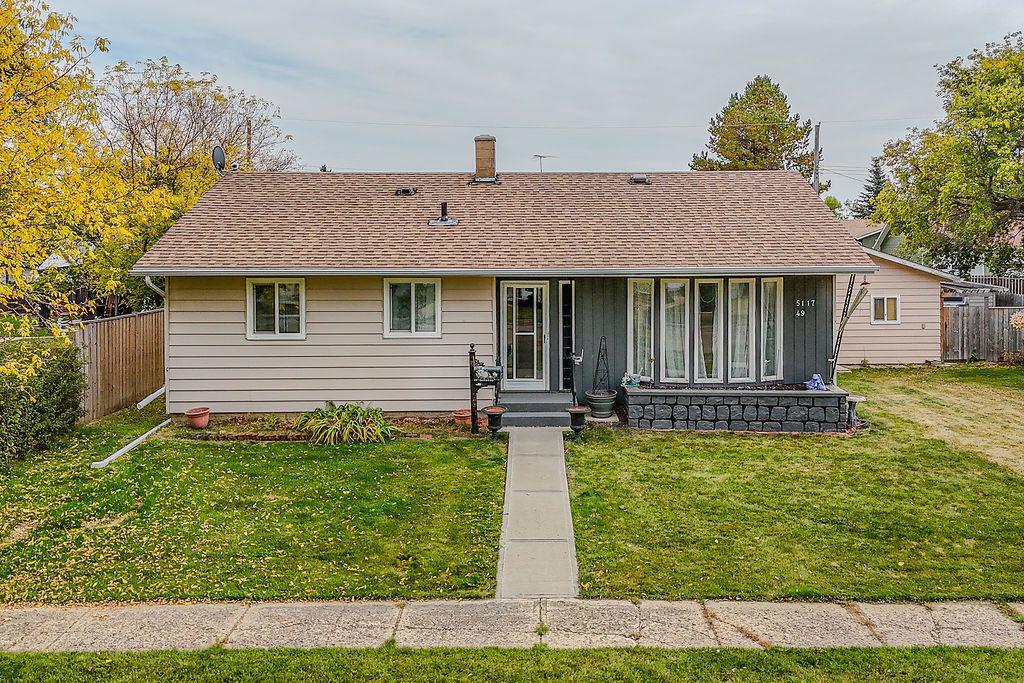 Photo of 5117 49 Street, Daysland, AB T0B 1A0 (MLS # A2350229)