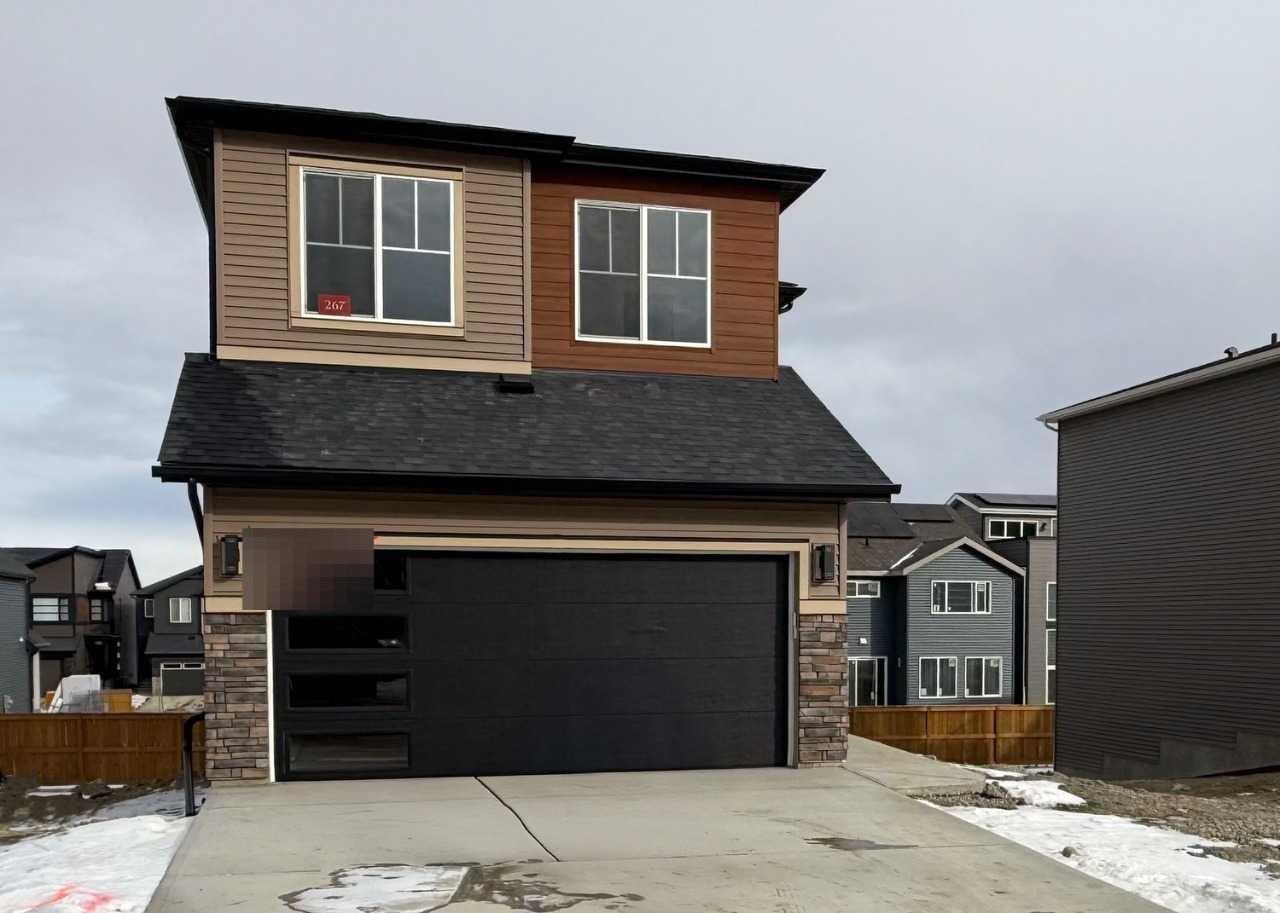 267 Marmot Grove NW