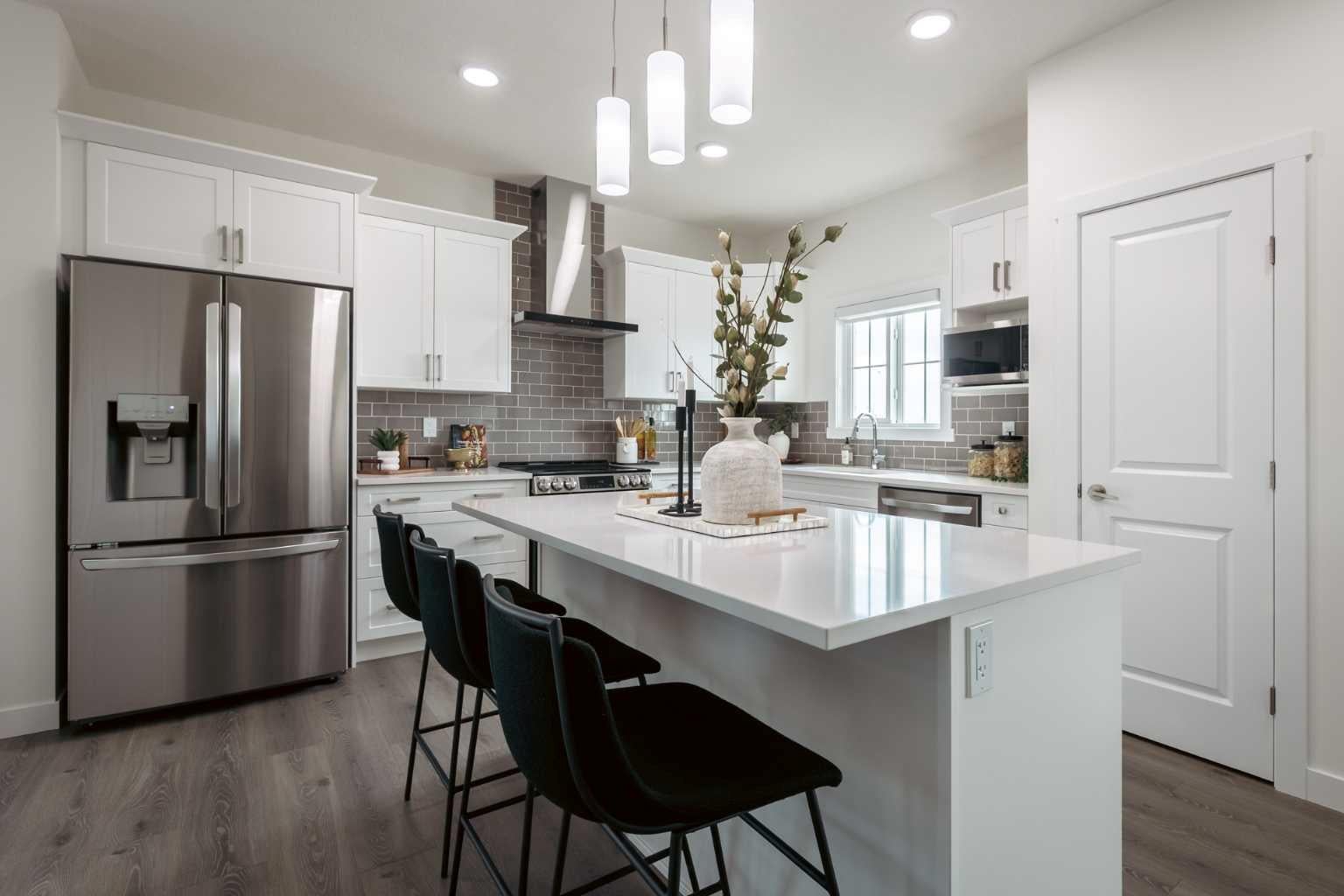 372 Belmont Park SW