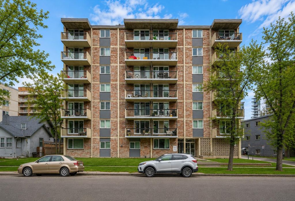 Photo of 1312 13 Avenue SW #102, Calgary, AB T3C 0T3 (MLS # A2326431)