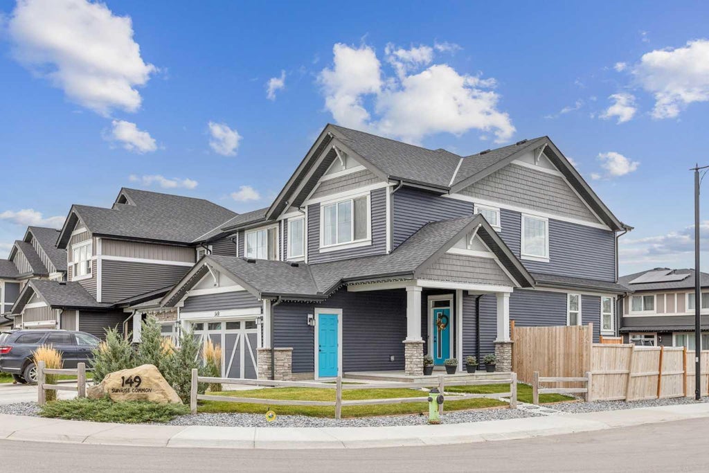 Photo of 149 Sunrise Common, Cochrane, AB T4C 2S1 (MLS # A2298504)