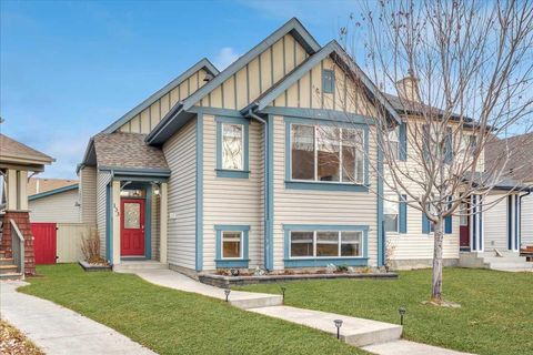 Photo of 133 Copperfield Gardens SE, Calgary, AB T2Z 4C2 (MLS # A2313843)