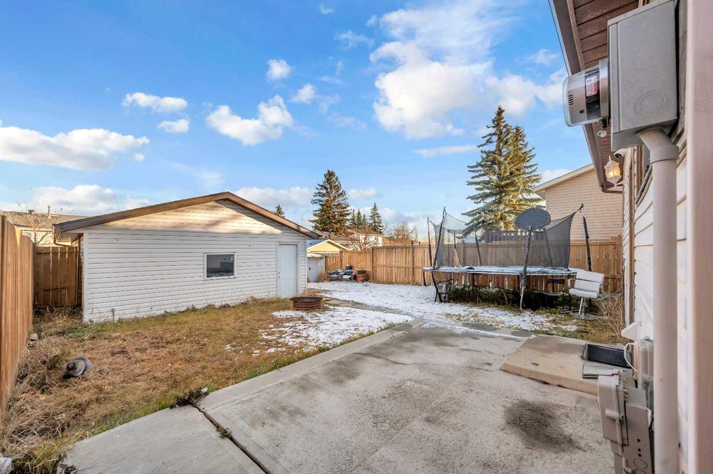 Photo of 48 Faldale Close NE, Calgary, AB T3J 1V9 (MLS # A2292584)