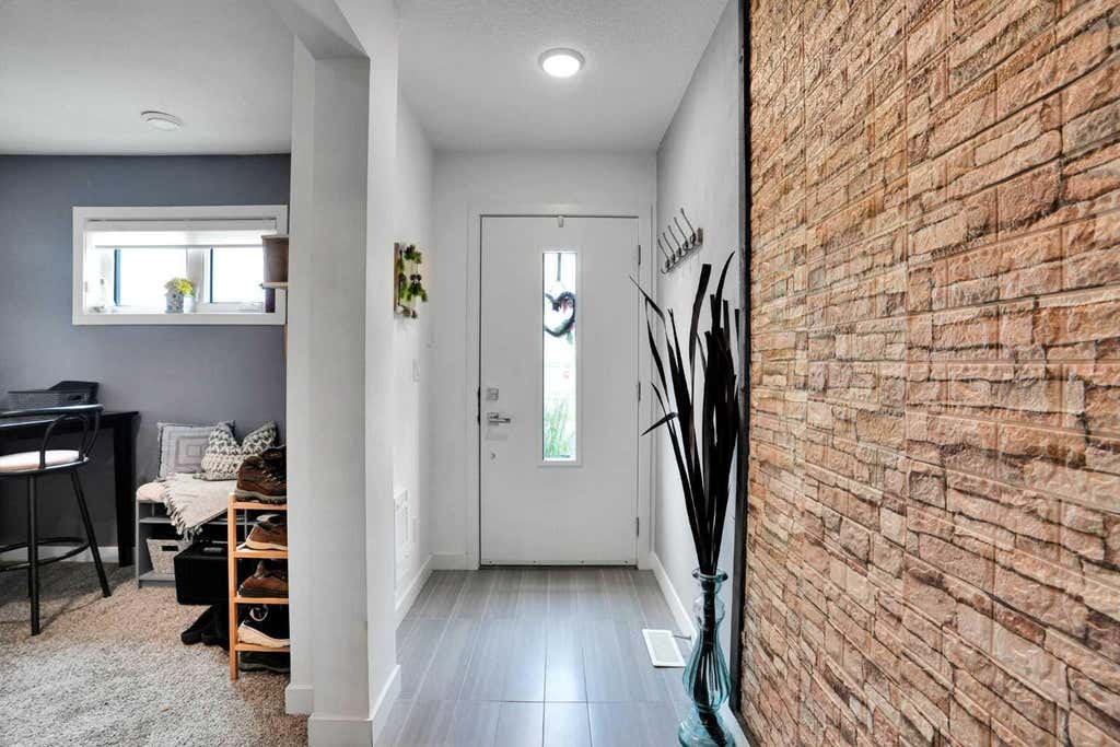 Photo of 984 Walden Drive SE, Calgary, AB T2X 4C4 (MLS # A2330866)
