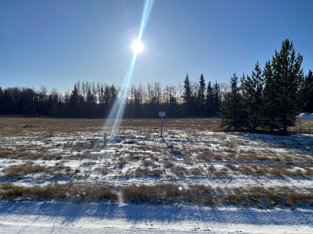 Photo of 7943 Creekside Drive, Rural Grande Prairie No. 1, County of, AB T8W 0H3 (MLS # A2048903)