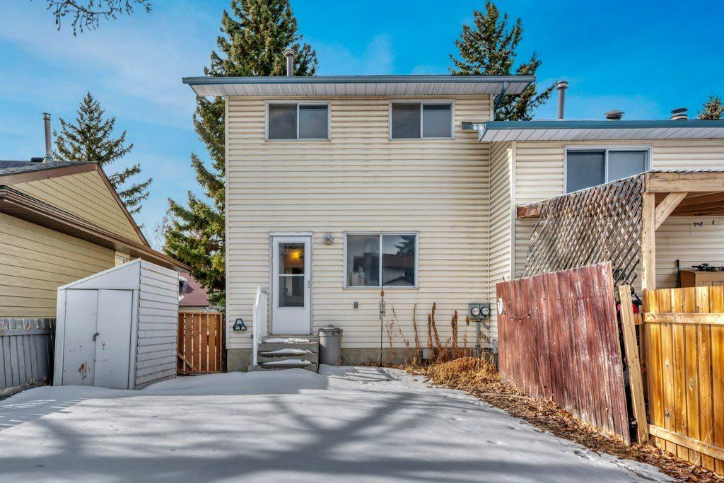 56 Cedarwood Hill SW