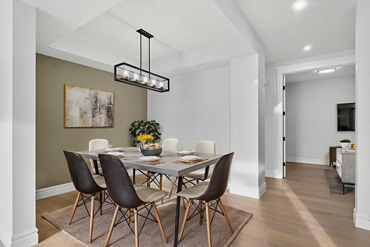 98 Waterford Crescent