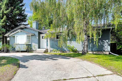 Photo of 7819 7 Street SW, Calgary, AB T2V 1G5 (MLS # A2338370)