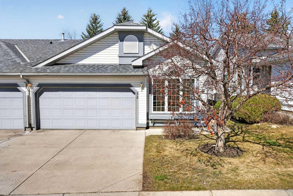 Photo of 35 Douglasview Park SE, Calgary, AB T2Z 2R9 (MLS # A2306385)