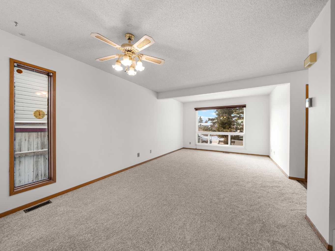 10 Martinbrook Road NE