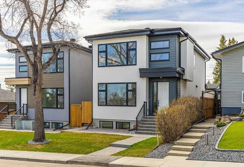Photo of 423 Hendon Drive NW, Calgary, AB T2K 2A1 (MLS # A2308496)