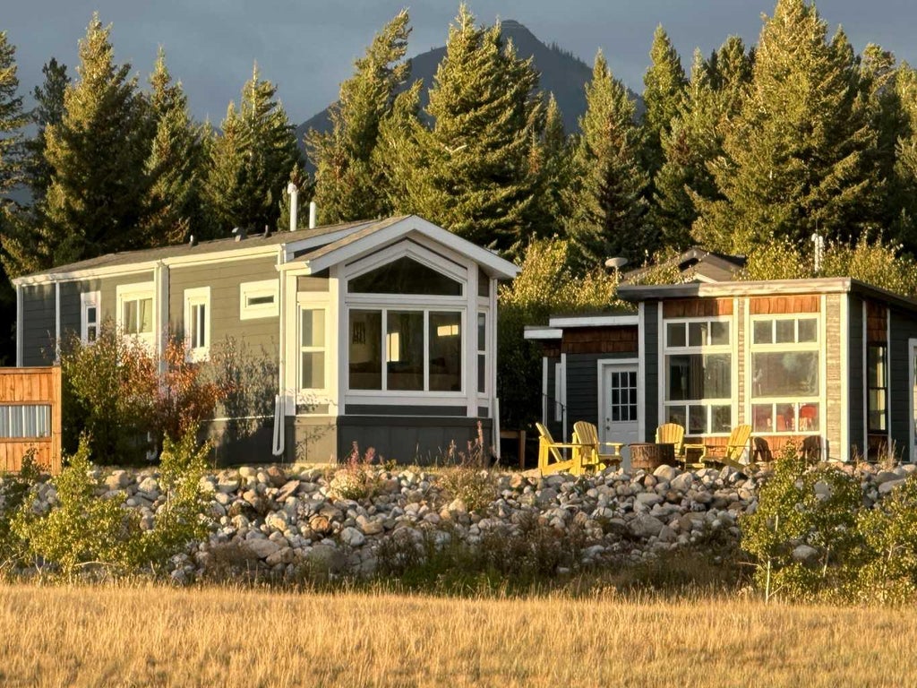 Photo of #77 at The Nest at Crowsnest Mountain, Rural Crowsnest Pass, AB T0K 0E0 (MLS # A2344359)