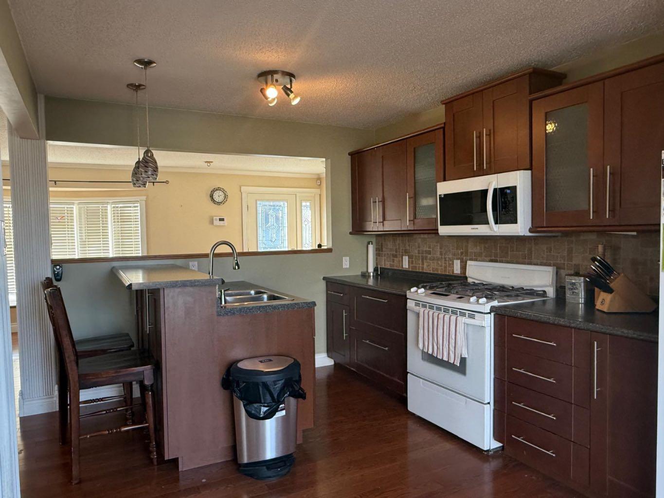 144 Beaconwood Place