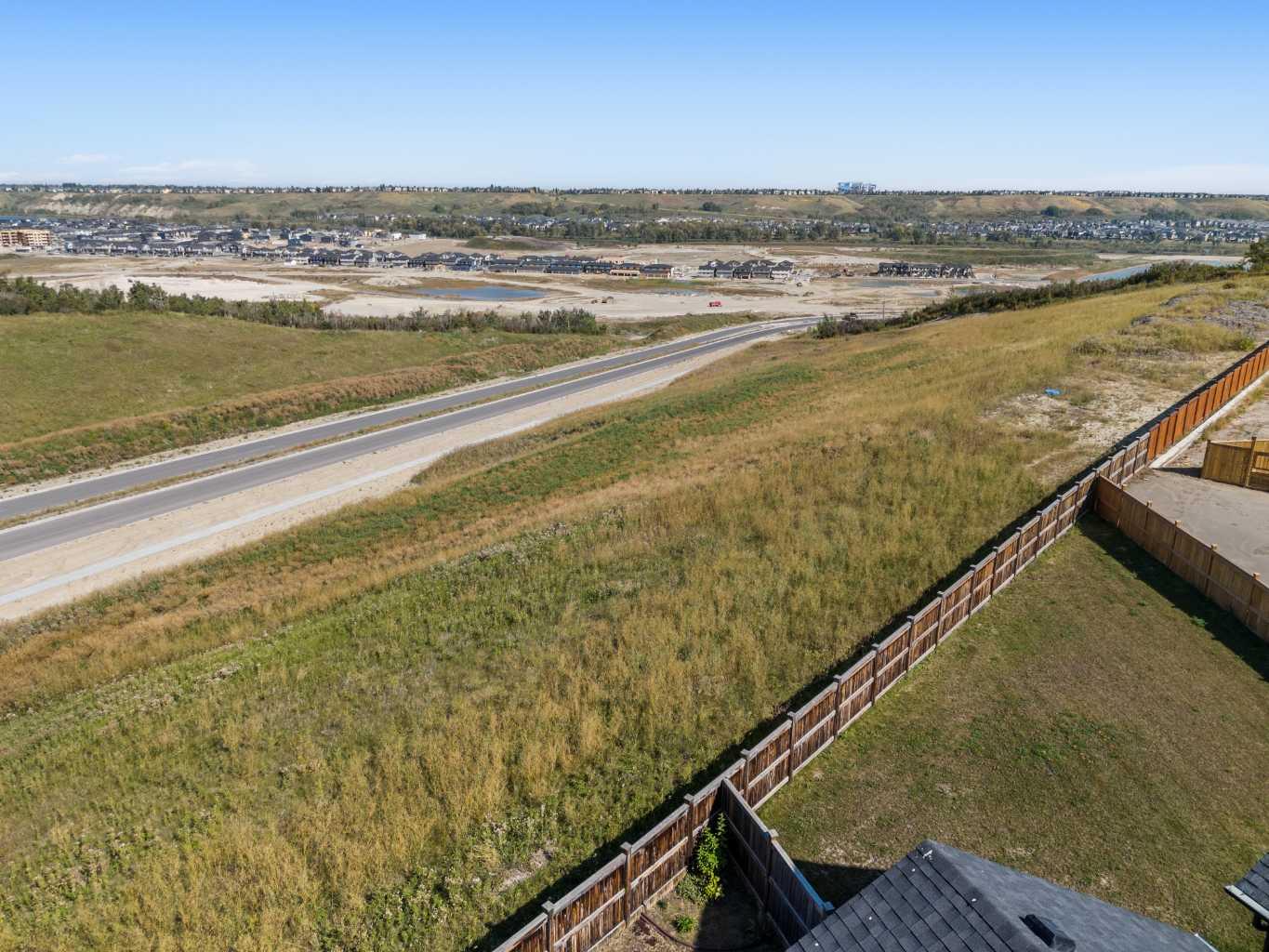 135 Legacy Reach Manor SE