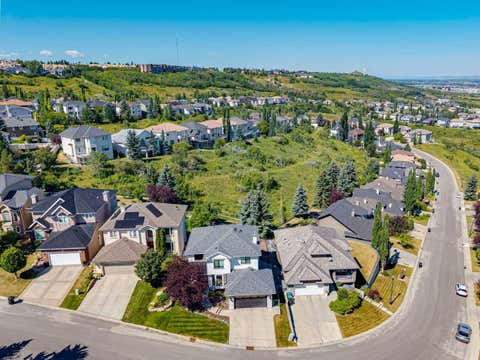 Photo of 22 Patrick View SW, Calgary, AB T3H 3B2 (MLS # A2335440)
