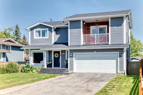 Photo of 123 Glenhill Drive, Cochrane, AB T4C 0C6 (MLS # A2338583)