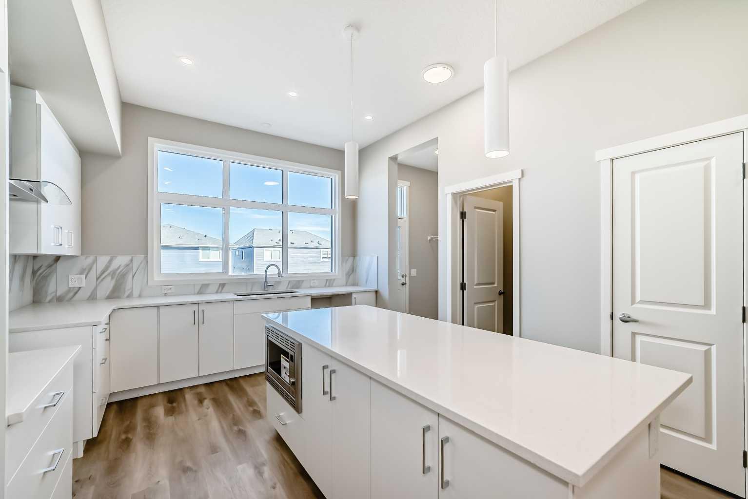 77 Mercado Landing SE