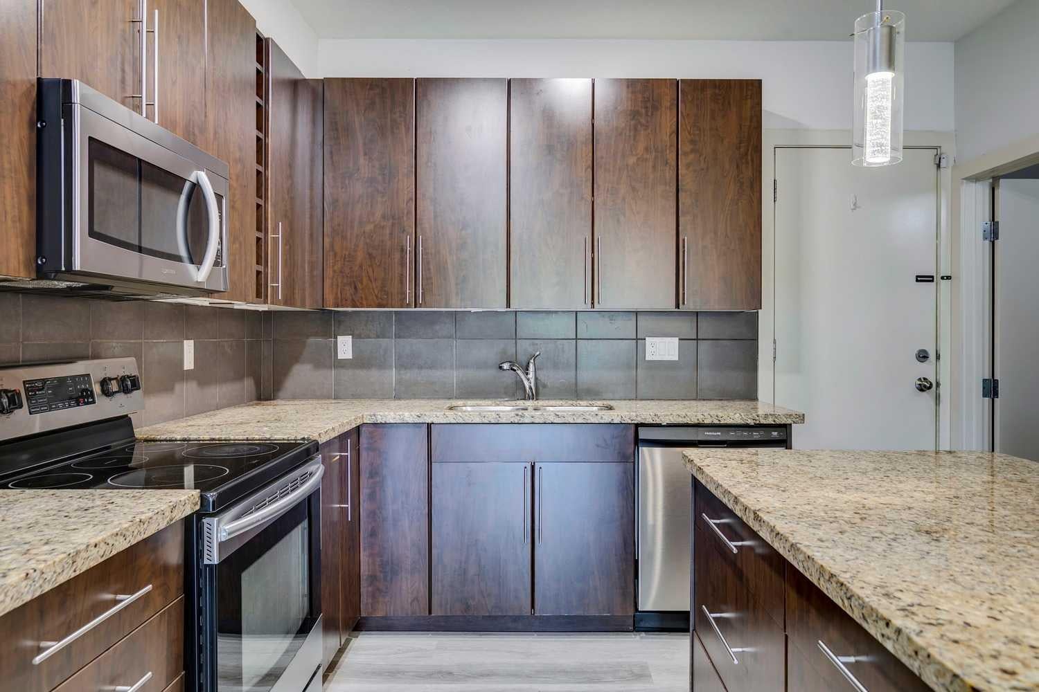 2101 17 Street SW 4