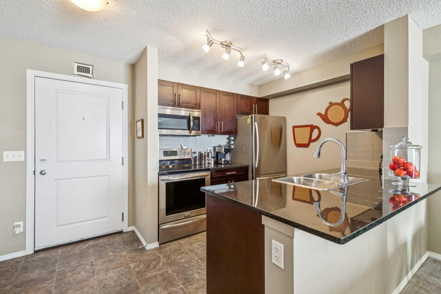 403 Mackenzie Way SW 6409