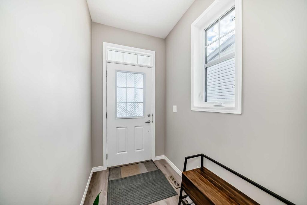 Photo of 43 Carrington Crescent NW, Calgary, AB T3P 1N6 (MLS # A2306115)