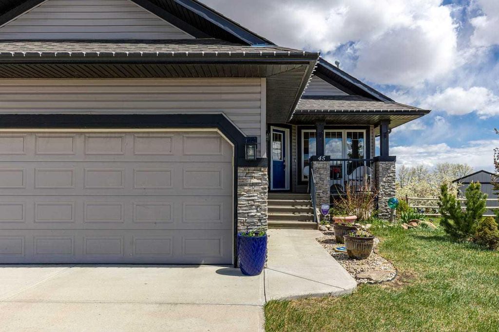 Photo of 45 Wyndham Park Way, Carseland, AB T0J 0M0 (MLS # A2311832)
