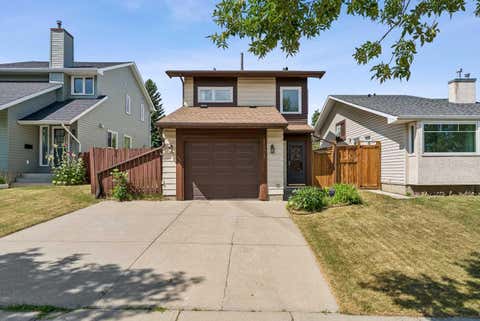 Photo of 1491 Berkley Drive NW, Calgary, AB T3K 1T7 (MLS # A2330721)
