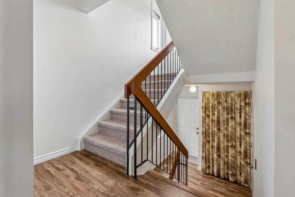 Photo of 1491 Berkley Drive NW, Calgary, AB T3K 1T7 (MLS # A2330721)