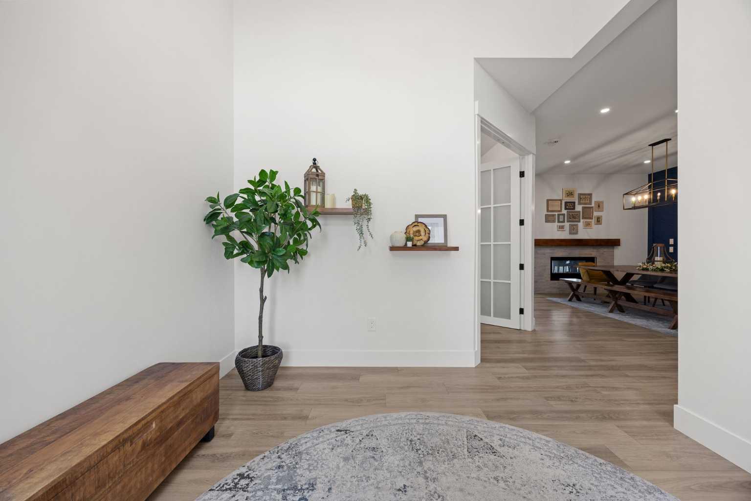 127 Kinniburgh Crescent