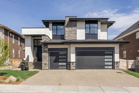 Photo of 127 Kinniburgh Crescent, Chestermere, AB T1X 1Y1 (MLS # A2310592)