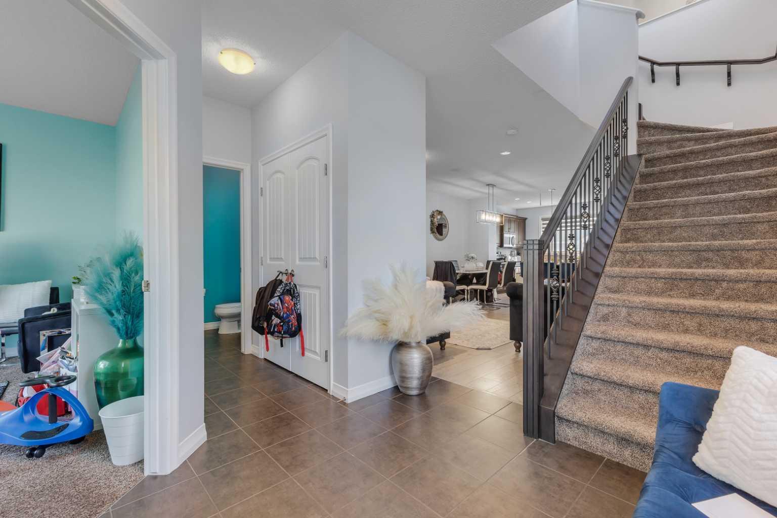 505 Redstone Drive NE